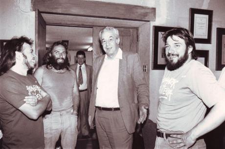 Sol y Lluvia prepara su gran Concierto 40 años el 17 de nov en la Pista Atlética del Estadio Nacional Sol y Lluvia prepara su gran Concierto 40 años el 17 de nov en la Pista Atlética del Estadio Nacional