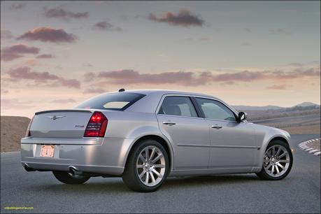 Elegant 2005 Chrysler 300 Front Bumper