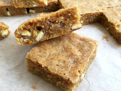 Pumpkin blondies