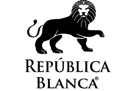 República Blanca; moda a través de Internet