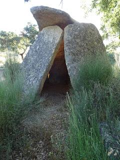 Imagen del mes: Dolmen Tapias I, en Valencia de Alcántara