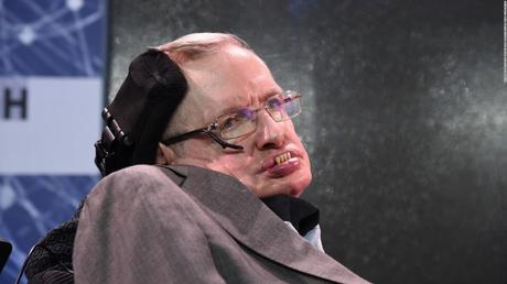 Libro de Stephen Hawking hace controversia en el mundo cristiano “Dios no existe”