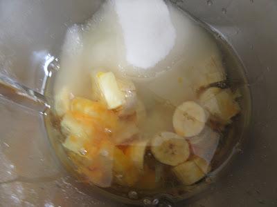 Bizcocho de piña y plátano Thermomix