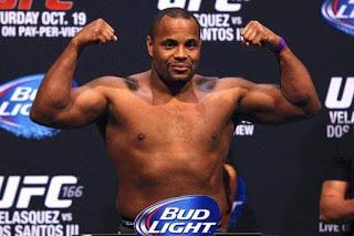 wwe quiere contratar a Daniel Cormier