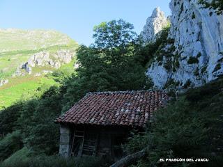 La Foz-Piedrafita-Los Fitos-La Becerrera de San Pedro-La Carasca-Vega Llagos