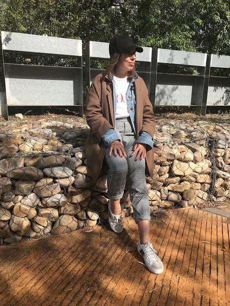 LAYER ON LAYER IN FALL.- LAYER ON LAYER IN FALL.-