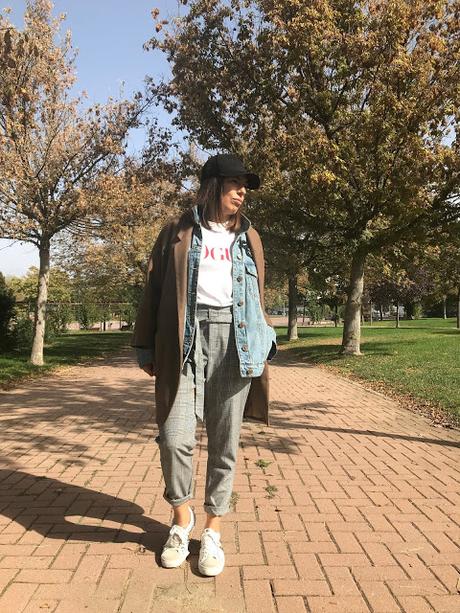 LAYER ON LAYER IN FALL.- LAYER ON LAYER IN FALL.-