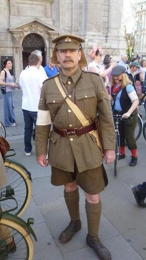 Tweed Run de Londres, La elegancia viaja en dos ruedas