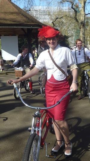 Tweed Run de Londres, La elegancia viaja en dos ruedas