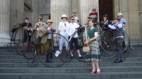 Tweed Run de Londres, La elegancia viaja en dos ruedas