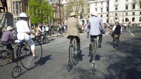 Tweed Run de Londres, La elegancia viaja en dos ruedas