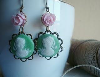 PENDIENTES CAMAFEOS SO SWEET