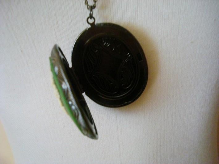 COLLAR LOCKET HADITA