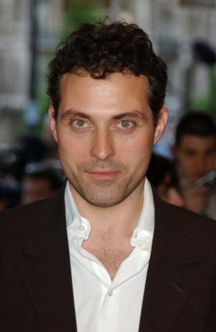 Rufus Sewell se une a Abraham Lincoln: Vampire Hunter