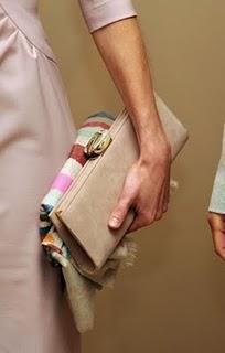 Los Príncipes de Asturias en Jordania. Letizia vs. Rania. Analizamos su look. Vota a tu preferida