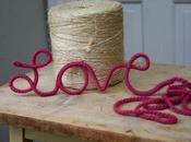 Decorar letras hechas lanas