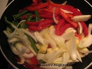 CARACOLAS CON POLLO Y VERDURAS