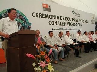 Planteles del CONALEP Michoacán reciben equipamiento