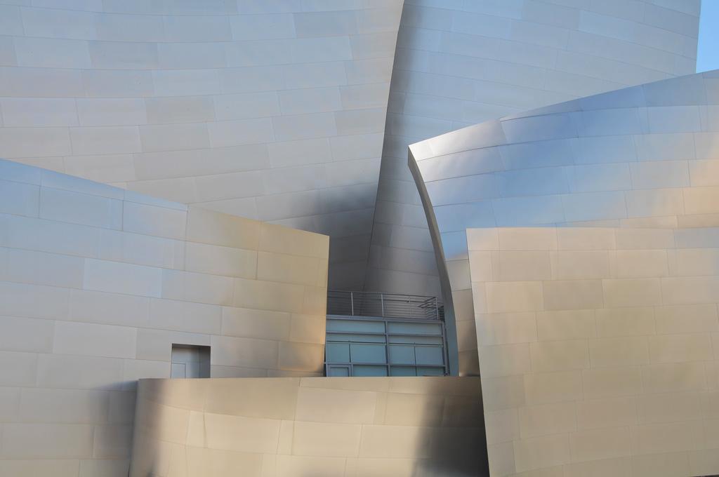 Breves: Gropius, el Artesano, Gehry y el Auditorio Disney