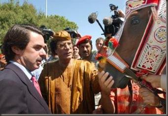 Gadafi_caballo_Jose_Maria_Aznar