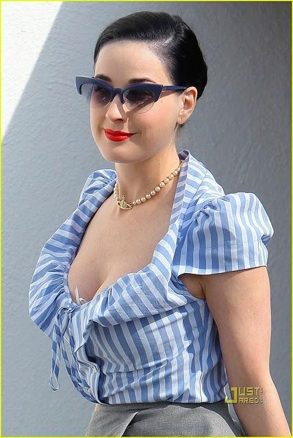 Todos los ángulos para un look de Dita Von Teese