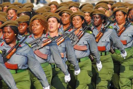 revista-militar-1-foto-oriol-de-la-cruz-atencio.jpg