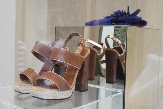 Moving Mirror and Windows