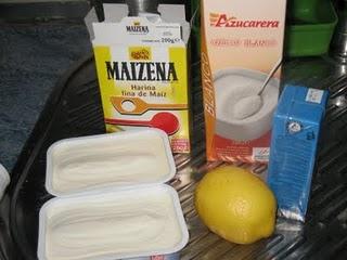 Tarta de queso y limón con caramelo