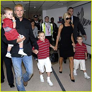 Sandra Bullock, los Beckham, Christina Aguilera, Jennifer López, Penélope Cruz  y muchos otros famosos, fotografiados con sus hijos