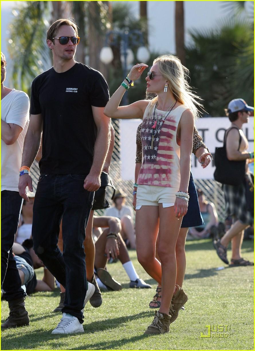 COACHELLA FESTIVAL 2011 COACHELLA FESTIVAL 2011