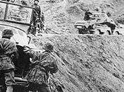 Ejército Griego Albania depone armas ante Sepp Dietrich 20/04/1941.