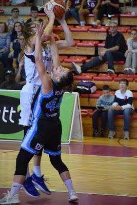 Galería de capturas del Bàsquet Femení Sant Adrià-Ibaeta