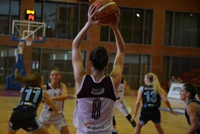 Galería de capturas del Bàsquet Femení Sant Adrià-Ibaeta