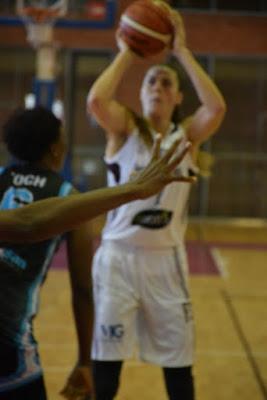 Galería de capturas del Bàsquet Femení Sant Adrià-Ibaeta