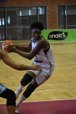 Galería de capturas del Bàsquet Femení Sant Adrià-Ibaeta