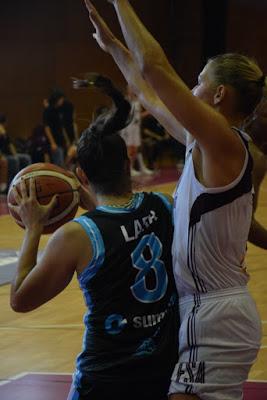 Galería de capturas del Bàsquet Femení Sant Adrià-Ibaeta