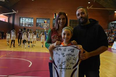 Naiala Sánchez, la cazautógrafos de la Liga Día