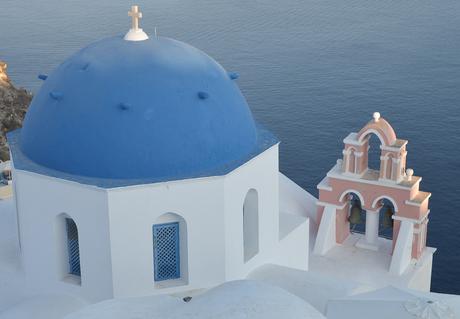 Santorini, la isla de las cúpulas y los atardeceres mágicos