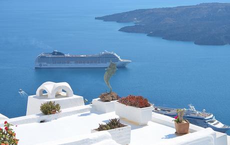 Santorini, la isla de las cúpulas y los atardeceres mágicos