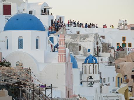 Santorini, la isla de las cúpulas y los atardeceres mágicos