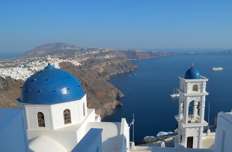 Santorini, la isla de las cúpulas y los atardeceres mágicos