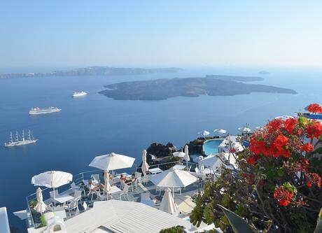 Santorini, la isla de las cúpulas y los atardeceres mágicos