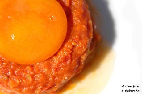 PISTO CON YEMA DE HUEVO CURADA PISTO CON YEMA DE HUEVO CURADA