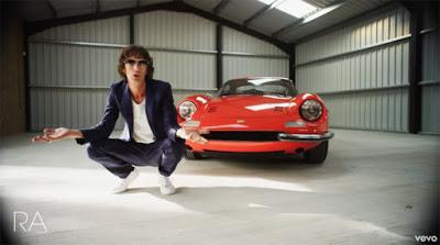Richard Ashcroft: Born To Be Strangers es su nuevo videoclip