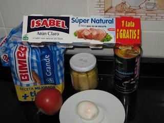 SÁNDWICH DE ATÚN Y ESPÁRRAGOS