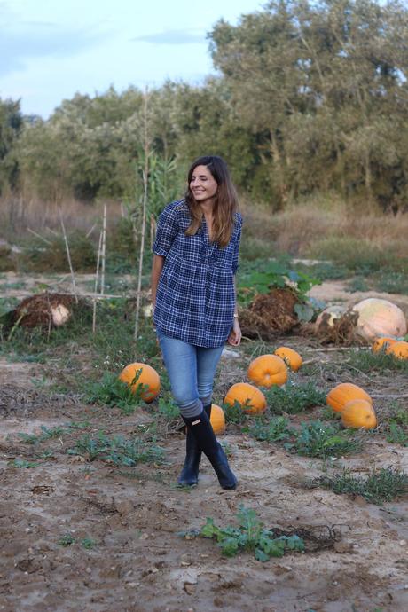 campo calabazas de Halloween Huesca - blog de moda - outfit campestre con botas hunter
