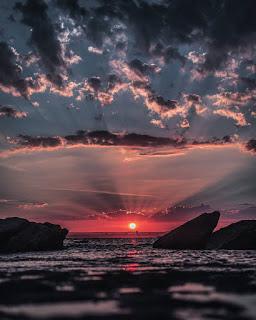 LA TARDE SE VISTE...