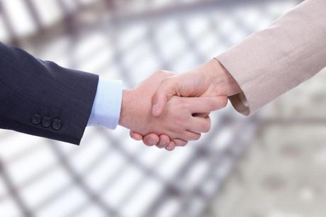 Cómo gerenciar la relación con los clientes Cómo gerenciar la relación con los clientes