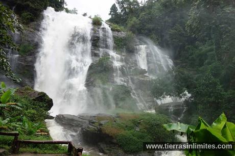 Doi Inthanon, tribus, arrozales y cascadas en el norte de Tailandia