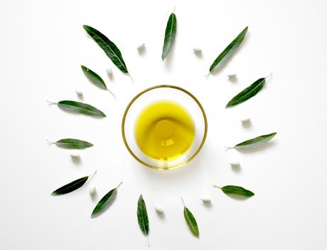 El aceite de oliva virgen extra, un gran aliado para la belleza